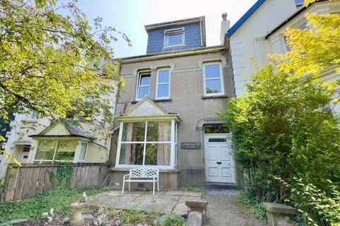 4 bedroom terraced house for sale, Fernleigh Road, Wadebridge, PL27