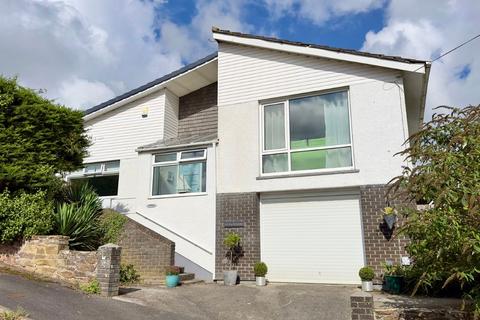 Volendam Treforest Road, Wadebridge, PL27 7HE