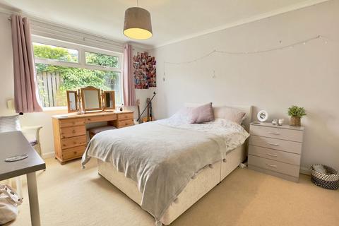 Volendam Treforest Road, Wadebridge, PL27 7HE