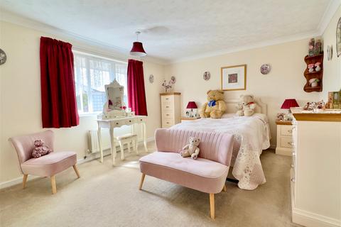 8 Blowinghouse Lane, Bodmin, PL30 5BN