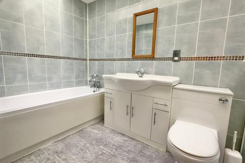 3 Longfield Road, Camelford, PL32 9SA