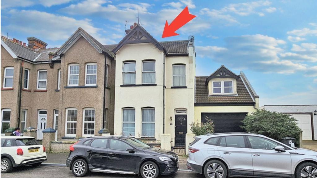 Fleetwood Avenue, Herne Bay, CT6 8QN 4 bed terraced house for sale £