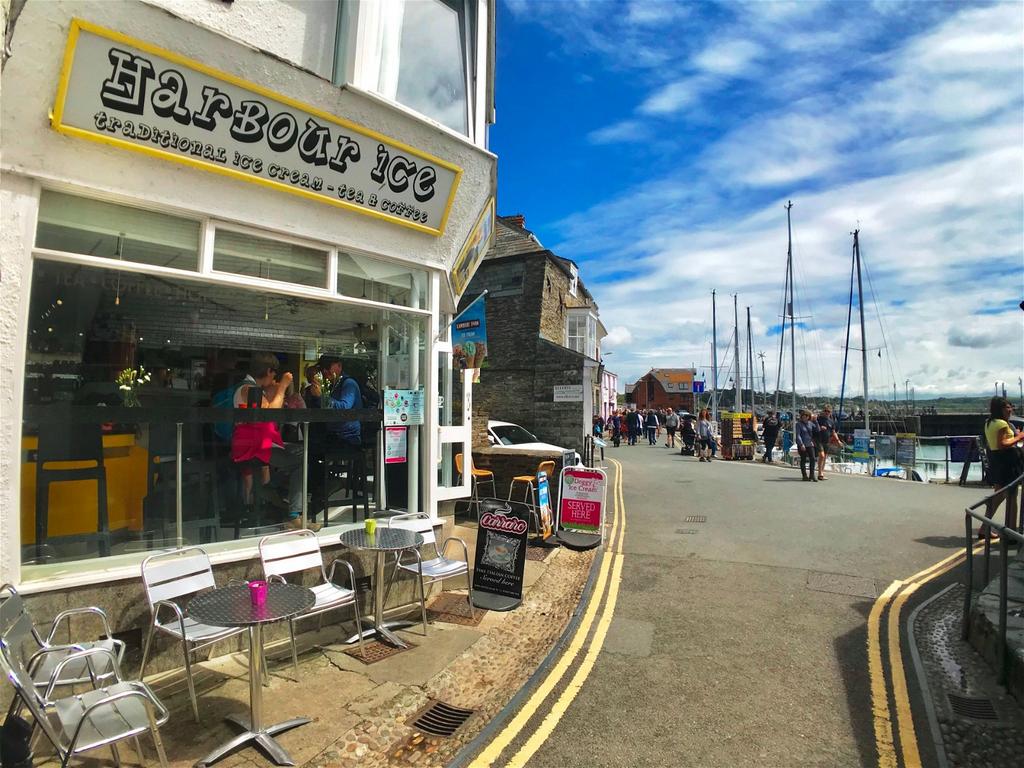 Padstow, PL28 8AE Retail property (high street) for sale £325,000