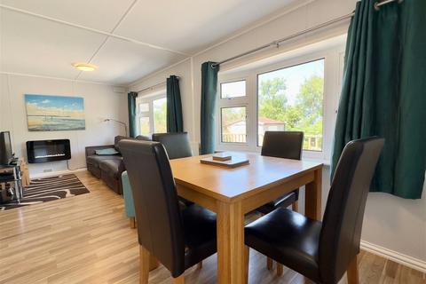 2 bedroom lodge for sale, St Merryn Park, St Merryn, PL28