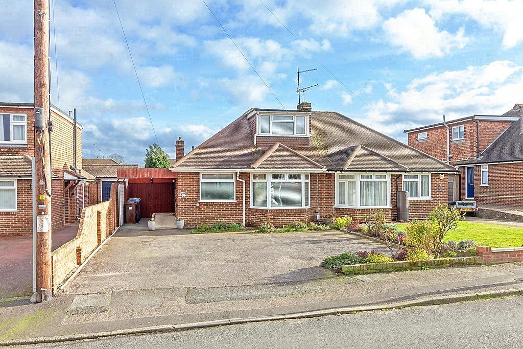 Sterling Road, Sittingbourne, Kent, ME10 2 bed bungalow for sale £375,000