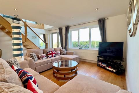 5 bedroom detached house for sale, Padstow, PL28 8DN