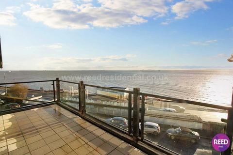 2 bedroom apartment to rent - The Leas, Westcliff On Sea