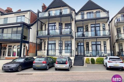 2 bedroom apartment to rent, The Leas, Westcliff On Sea