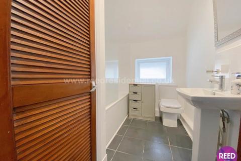 undefined, The Leas, Westcliff On Sea