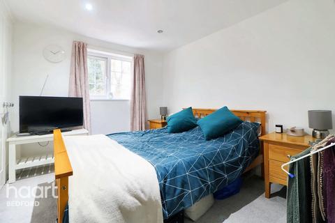 5 Bury Walk, Bedford, MK41 0DU