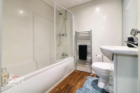 5 Bury Walk, Bedford, MK41 0DU