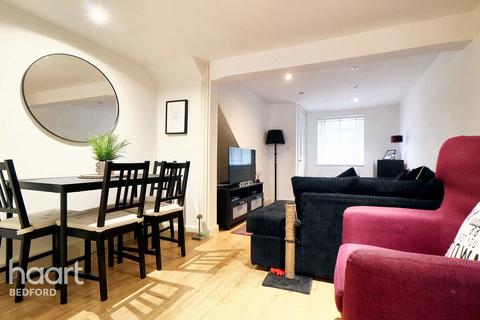 5 Bury Walk, Bedford, MK41 0DU