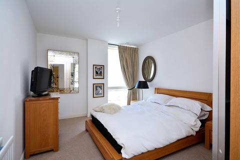 2 bedroom flat for sale, Clayponds Lane, Brentford, TW8