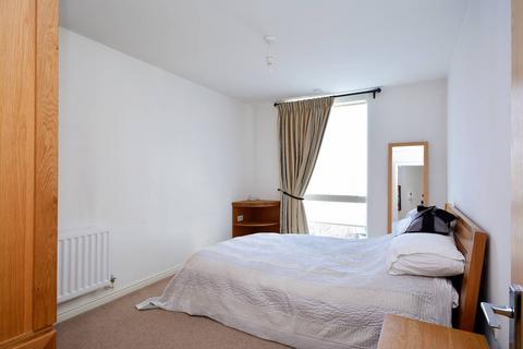 2 bedroom flat for sale, Clayponds Lane, Brentford, TW8