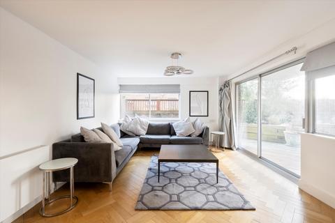 3 bedroom flat for sale, Campden Hill Road, London, W8.