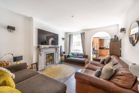 3 bedroom flat to rent, Randolph Avenue, Maida Vale, London, W9