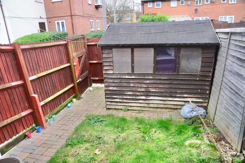 36 Nuthatch Gardens, London, SE28 0DJ