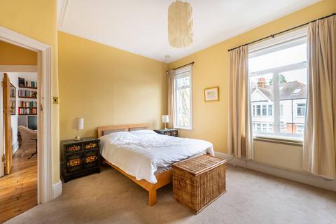 3 bedroom flat for sale, Olive Road, Gladstone Park, London, NW2
