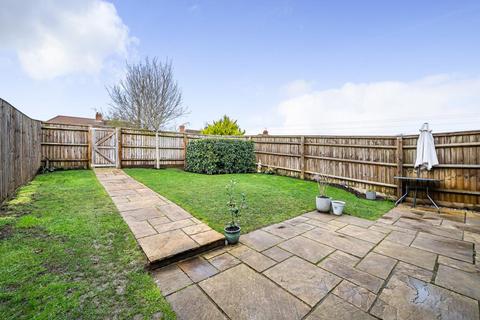 4 Dene Close, Playhatch, Reading, RG4 9FB