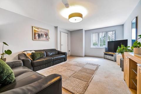 4 Dene Close, Playhatch, Reading, RG4 9FB