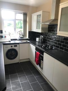 1 bedroom in a house share to rent, 265 Stockingstone Road, Luton LU2