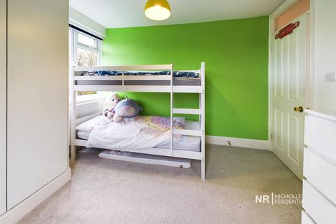 81 Downs Road, Epsom, KT18 5JT