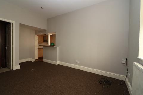 4 bedroom flat for sale, South Street, Scarborough, YO11 2BP