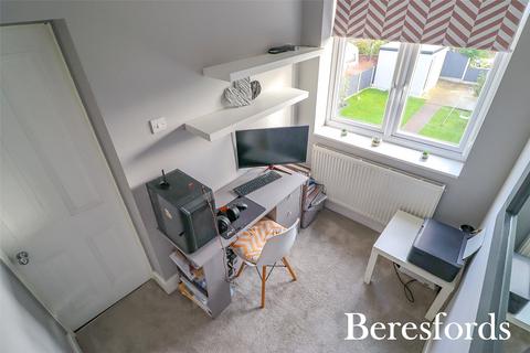 24 Blenheim Gardens, Aveley, South Ockendon, RM15 4EB
