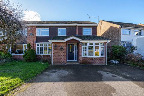4 bedroom semi-detached house for sale - Tippings Lane, Woodley, Reading