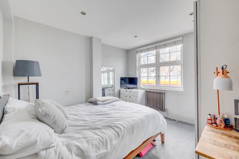 2 bedroom flat for sale, Fulham Road, Fulham, London
