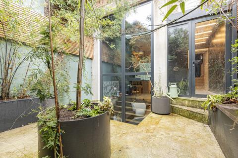 3 bedroom terraced house to rent, Islington Park Street, Islington, London