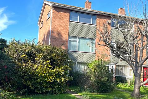 4 bedroom end of terrace house for sale, Landon Court, Alverstoke, Gosport, PO12