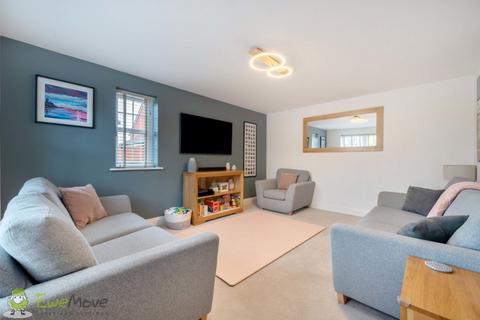 18 Hayes Drive, Three Mile Cross, Reading, RG7 1GA