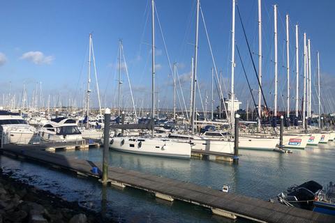 2 bedroom flat for sale, The Quarterdeck, Gosport Marina, Mumby Road, Gosport.