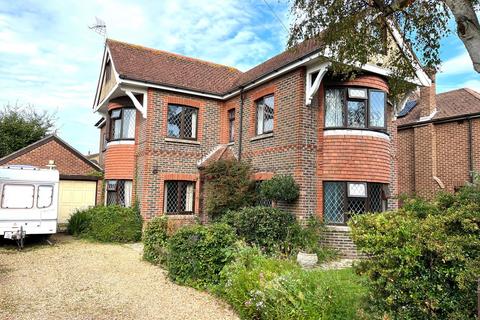 4 bedroom detached house for sale, Monckton Road, Alverstoke, Gosport, PO12