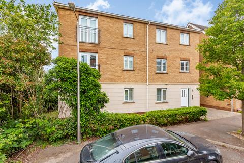 2 bedroom flat for sale, Purfleet , R