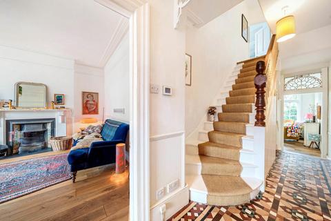 52 Rosebery Road, London, N10 2LJ