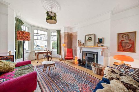 52 Rosebery Road, London, N10 2LJ
