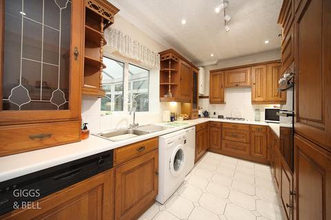 649 Hitchin Road, Luton, LU2 7UP