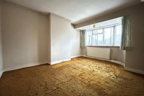 13 Howberry Close, Edgware, HA8 6TA