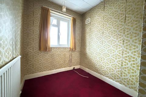 13 Howberry Close, Edgware, HA8 6TA