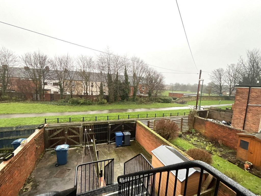 Northbourne Road, Jarrow, Tyne and Wear, NE32 2 bed flat for sale £80,000