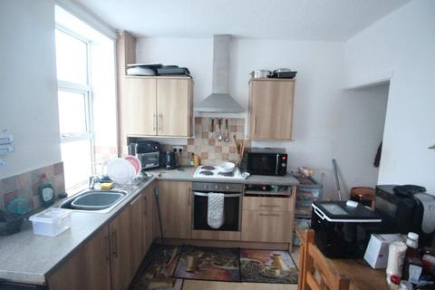 2 bedroom terraced house to rent, Rochdale Road, Bacup, Rossendale