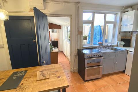 25 Willow Lane, Great Houghton, Northampton, NN4 7AW