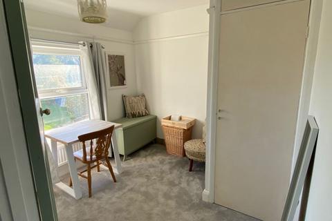 25 Willow Lane, Great Houghton, Northampton, NN4 7AW