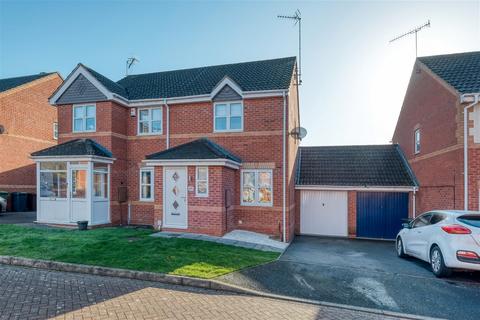105 Appletree Lane, Redditch, B97 6TS