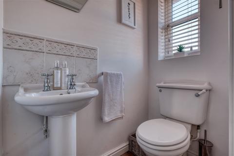 105 Appletree Lane, Redditch, B97 6TS