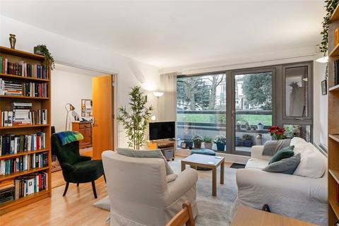 2 bedroom apartment for sale - Century Court, Montpellier Grove, Cheltenham, Gloucestershire, GL50