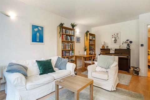 2 bedroom apartment for sale, Century Court, Montpellier Grove, Cheltenham, Gloucestershire, GL50