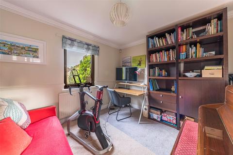 9 Abbey Gardens, Natland, Kendal, LA9 7SP